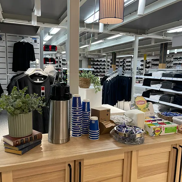 Mercus Yrkeskläder Arlandastad kaffe fika