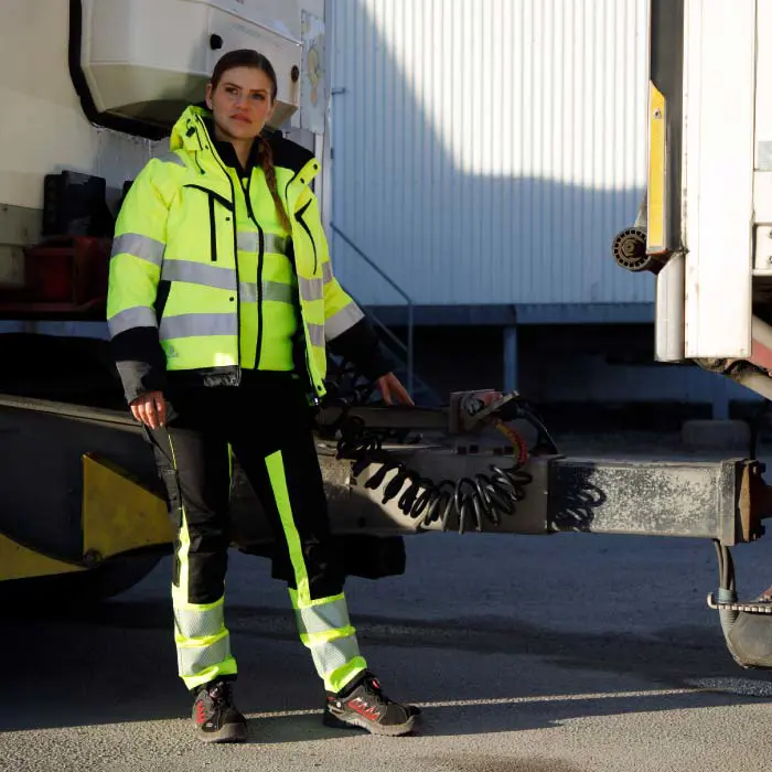 Fodrad damjacka 6449 från Projob